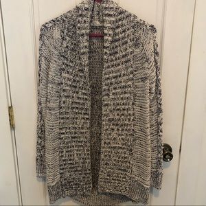 Thick and cozy cable knit cardigan